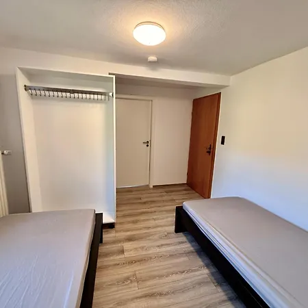 홈스테이 Boardinghouse Zur Rose
