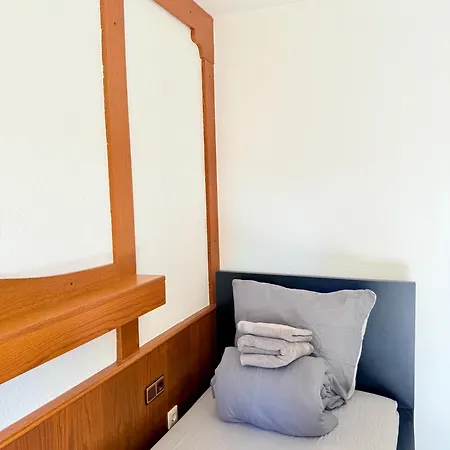 Boardinghouse Zur Rose Homestay *